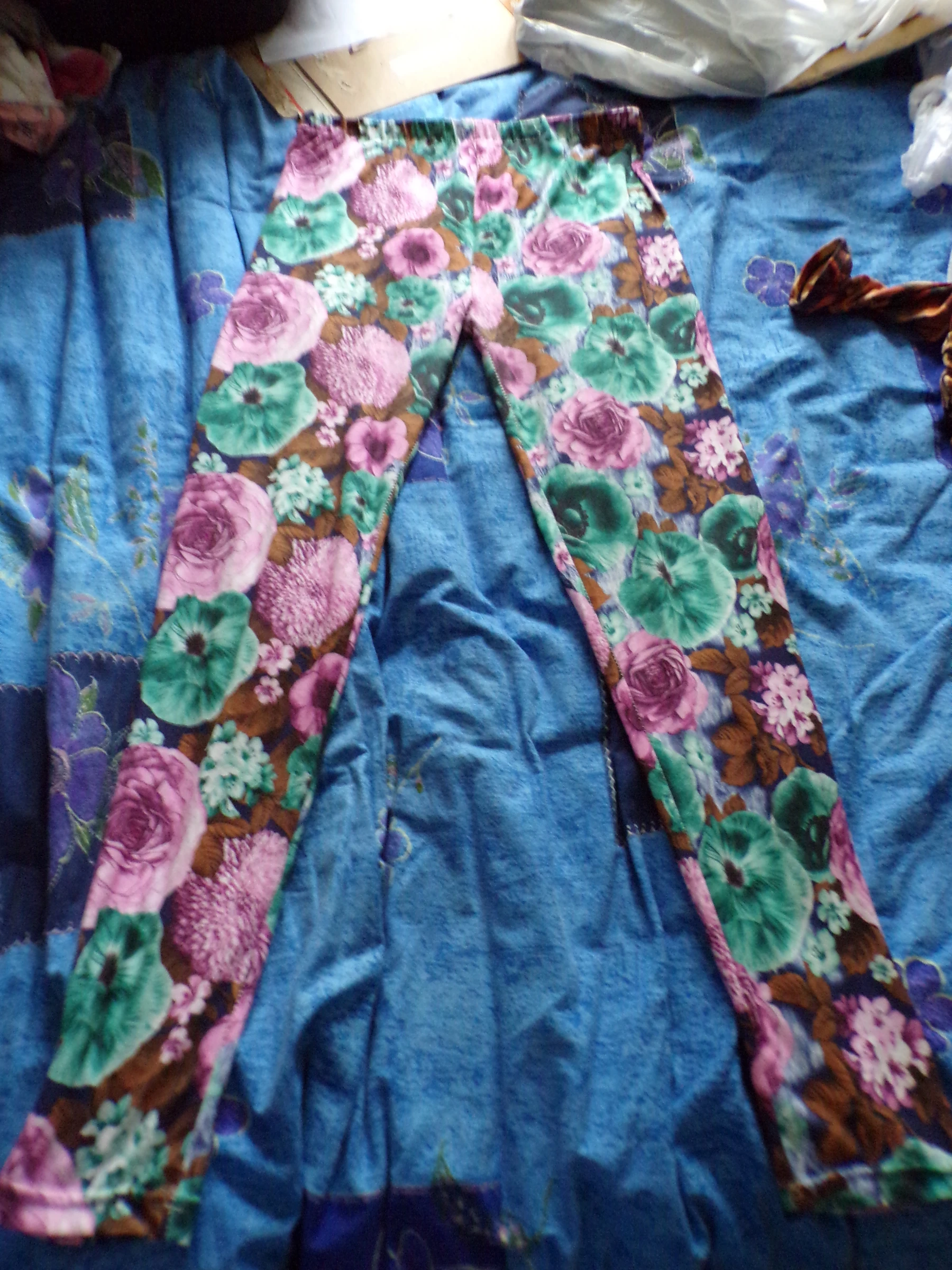 Legging à fleurs taille L/XL neuf